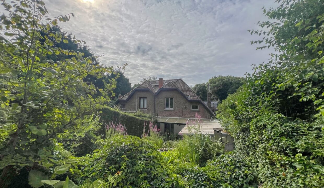 09bca79f-e661-4d90-accc-143302882604