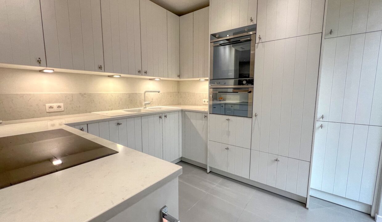 6460c2d1-db81-43e0-a2dc-a762d2c327b8