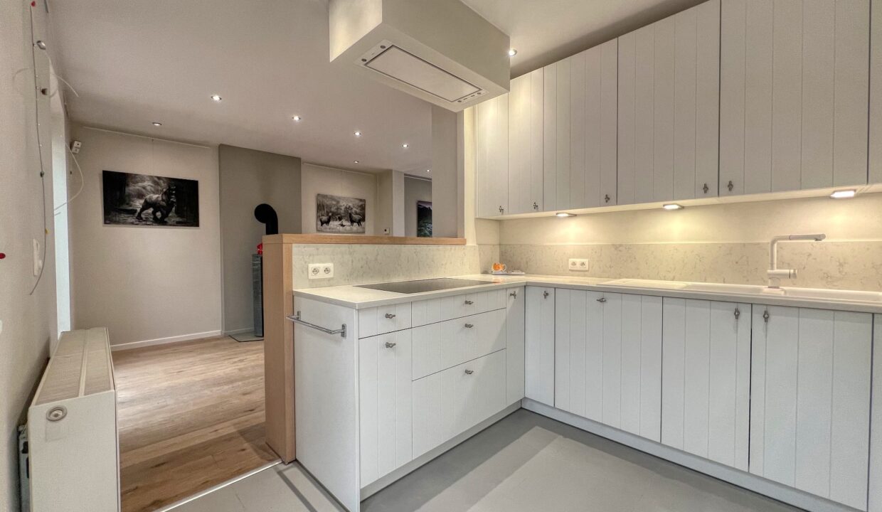 f7e7adf8-f481-452b-aae8-3af3442fe45e